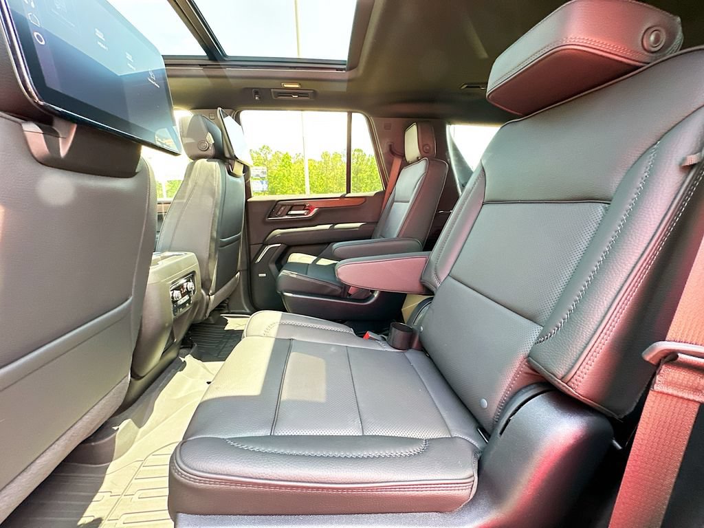 New 2026 GMC Yukon Denali w/ Denali Reserve Package RWD image 4