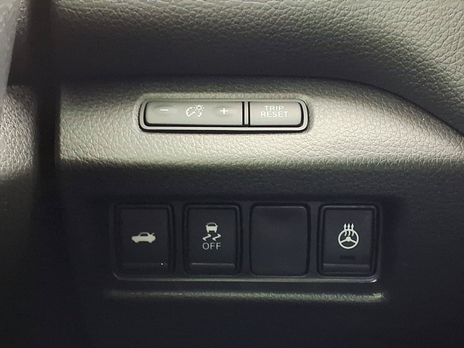 Used 2018 Nissan Altima 2.5 SV w/ 2.5 SV Technology Package FWD image 22