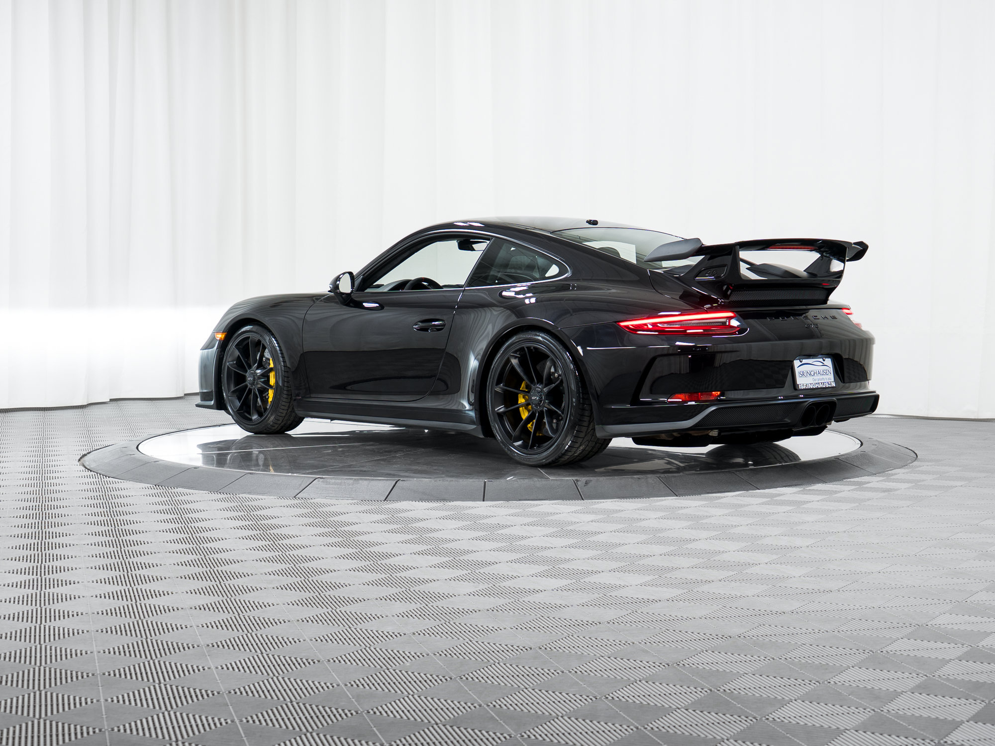 Certified 2018 Porsche 911 GT3 RWD image 42