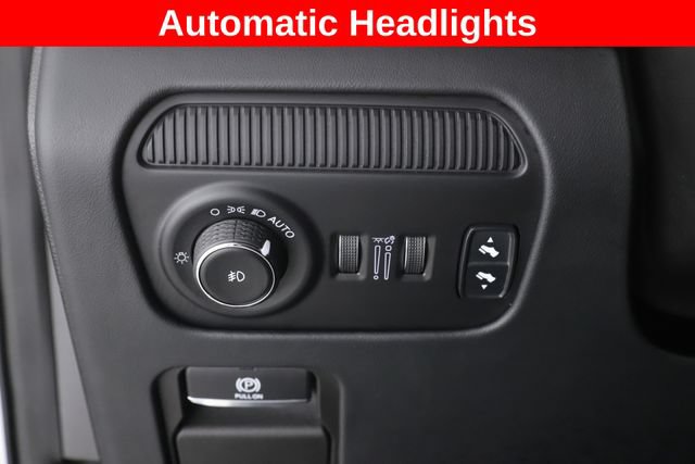 Used 2025 Jeep Grand Wagoneer Series III w/ Rear Seat Video Group 1 AWD/4WD image 21