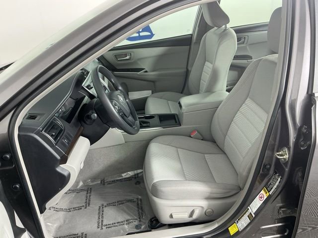 Used 2015 Toyota Camry LE FWD image 7