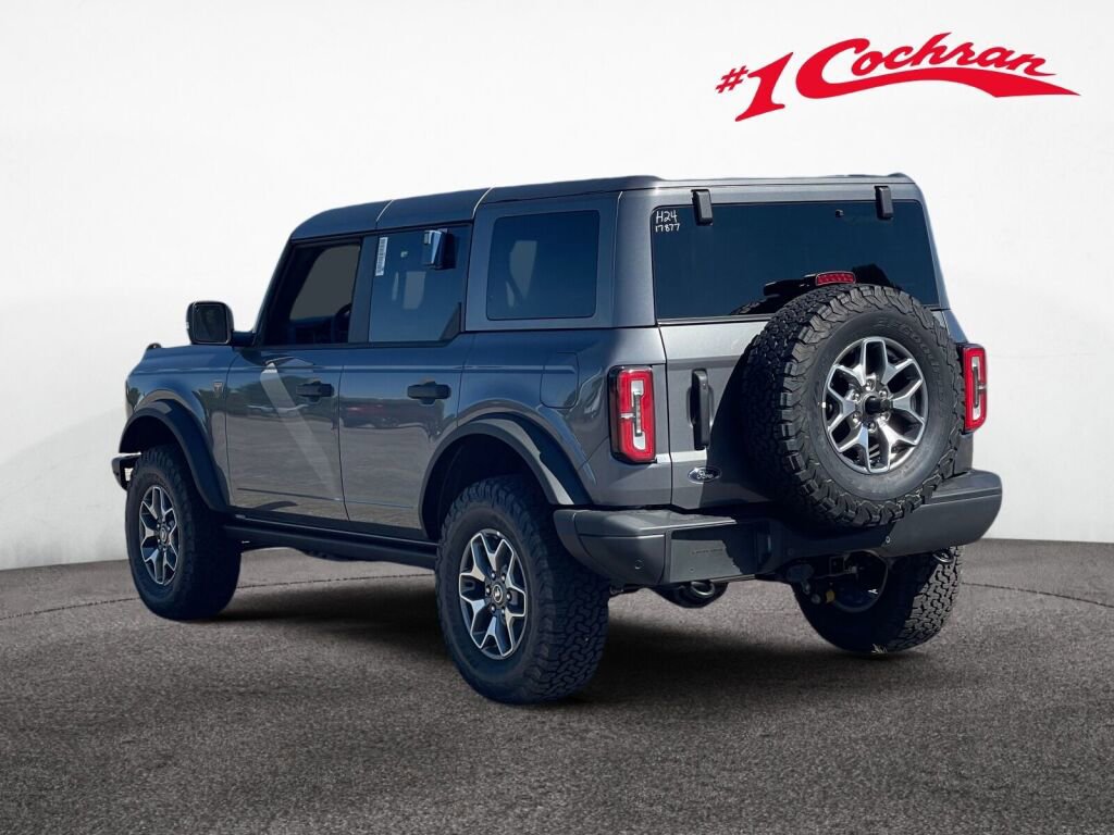 New 2025 Ford Bronco Badlands image 4