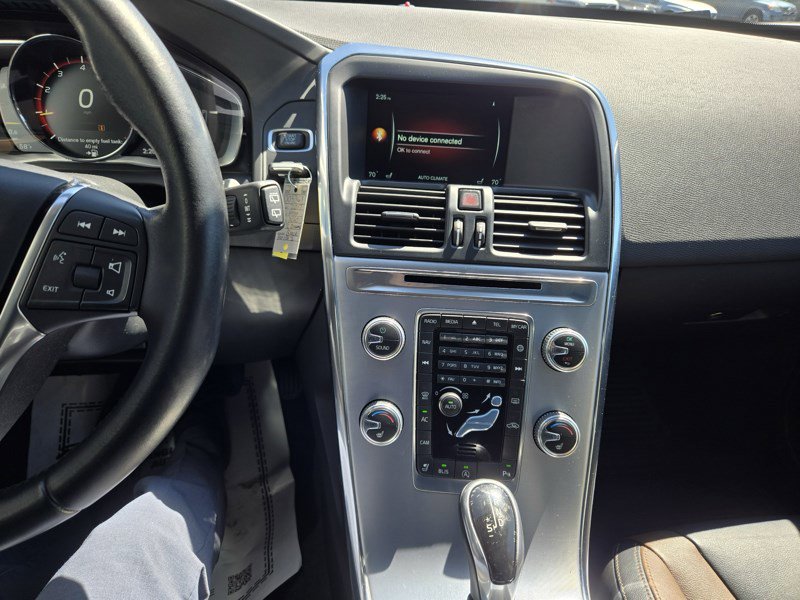 Used 2017 Volvo XC60 T6 Dynamic w/ Preferred Option Package image 16