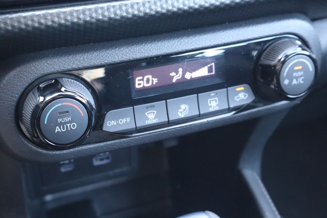 Used 2022 Nissan Kicks SV w/ Interior Electronics Package FWD image 22