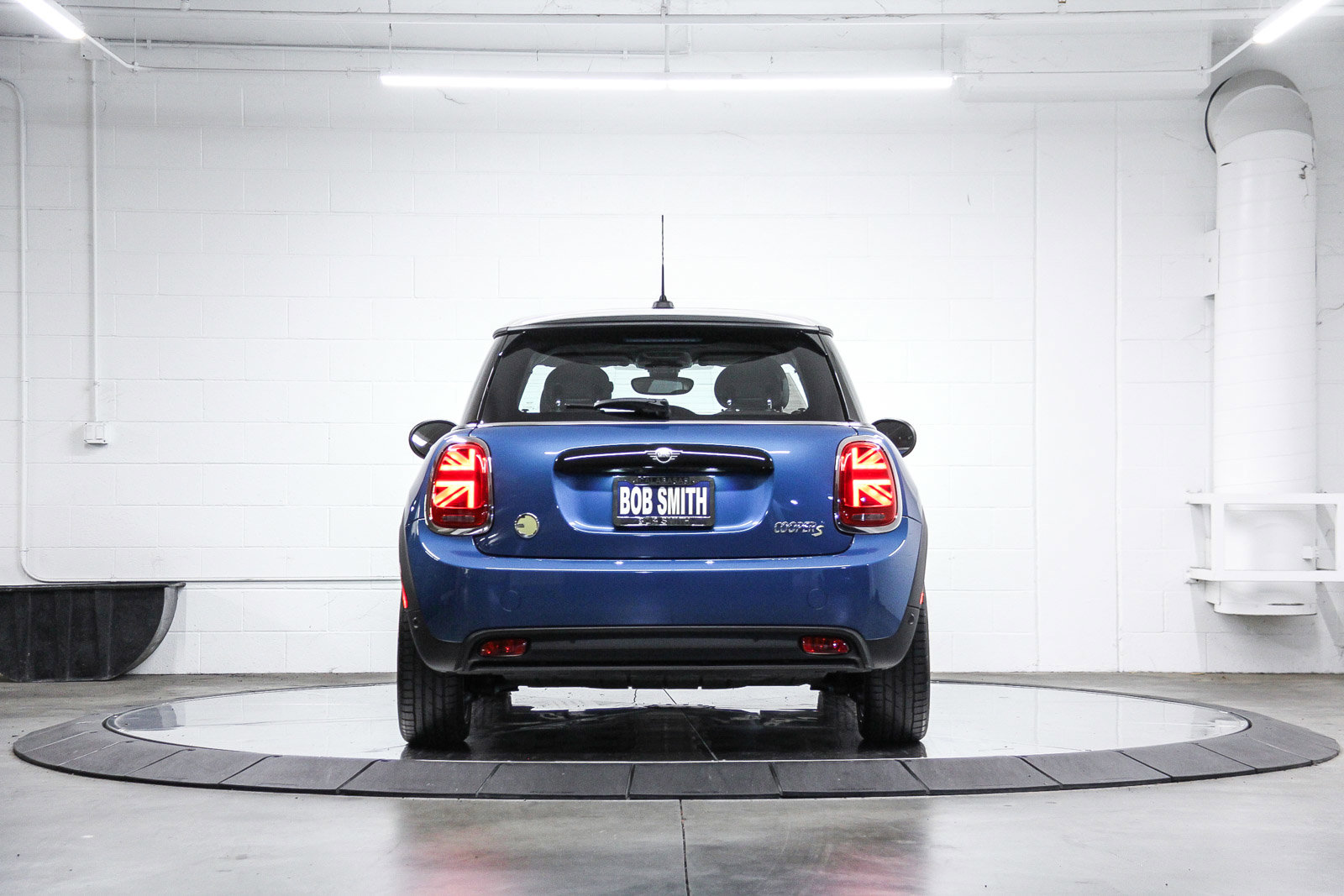 Certified 2024 MINI Cooper SE FWD image 5