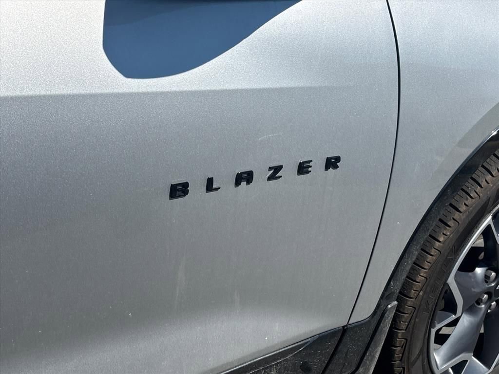 Used 2021 Chevrolet Blazer RS w/ Enhanced Convenience Package AWD/4WD image 7