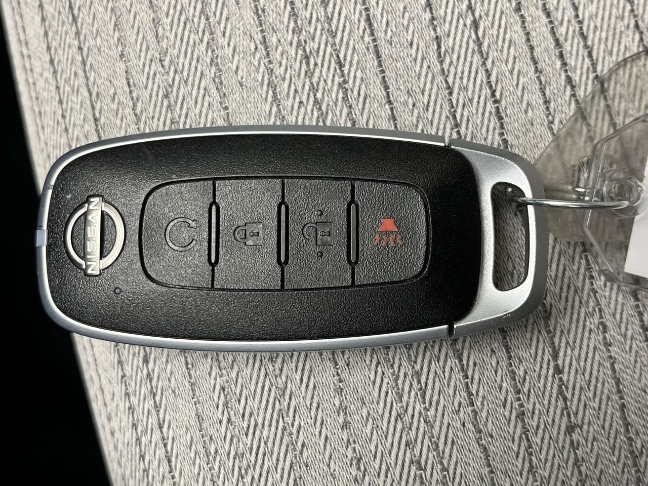 Used 2023 Nissan Rogue SV AWD/4WD image 23