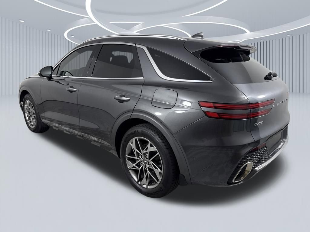 Certified 2022 Genesis GV70 2.5T w/ Advanced Package image 6