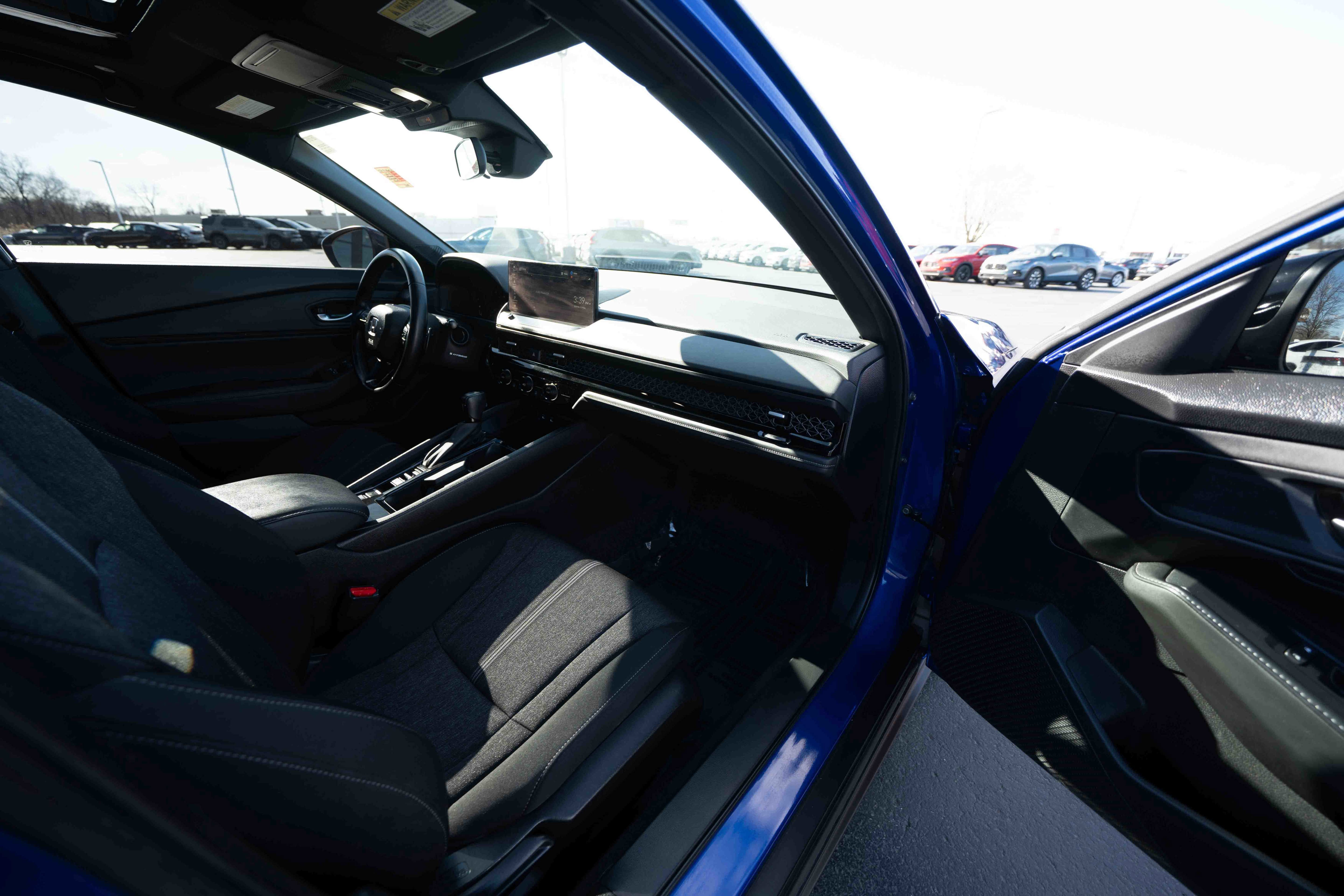 Used 2023 Honda Accord Sport image 25