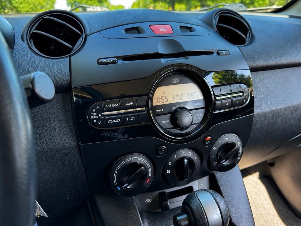 Used 2011 MAZDA MAZDA2 Sport FWD image 15