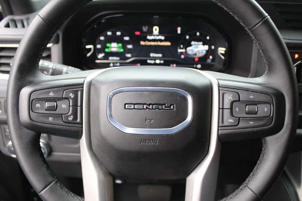 Used 2024 GMC Yukon Denali image 18