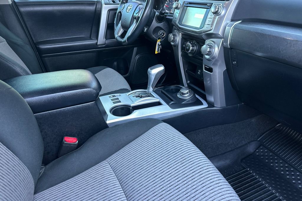 Used 2018 Toyota 4Runner SR5 image 16
