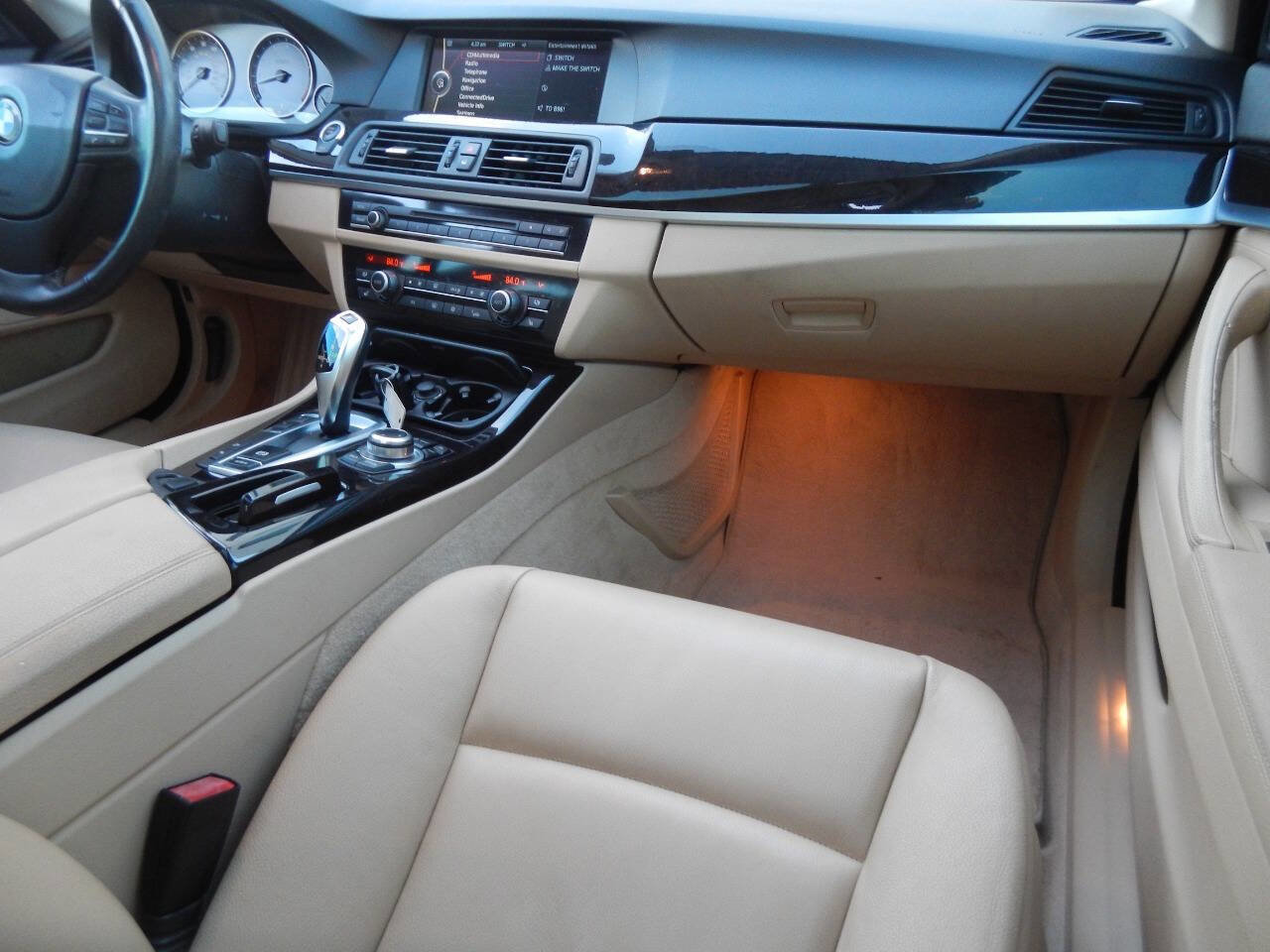 Used 2012 BMW 535i xDrive Sedan image 37