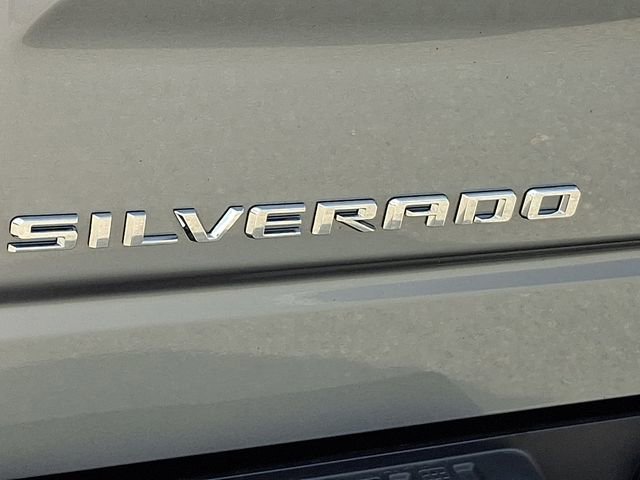 Used 2023 Chevrolet Silverado 1500 LT AWD/4WD image 32