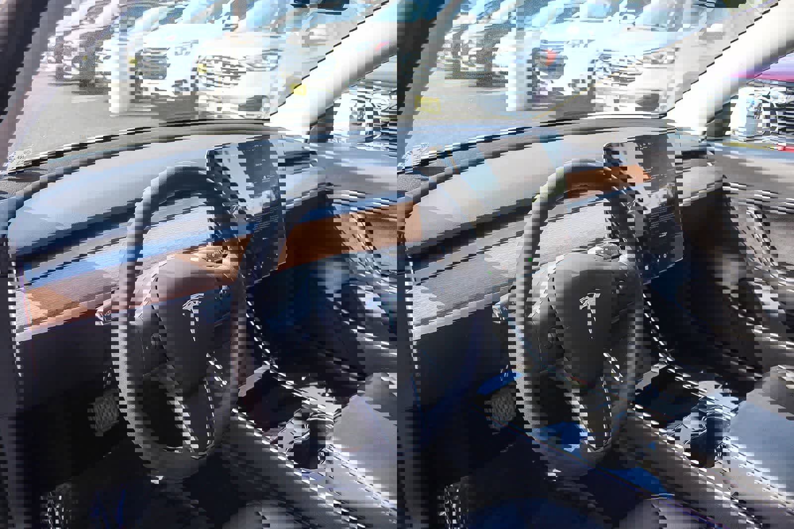 Used 2020 Tesla Model 3 Standard Range image 22