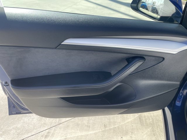 Used 2023 Tesla Model 3 Standard Range RWD image 23