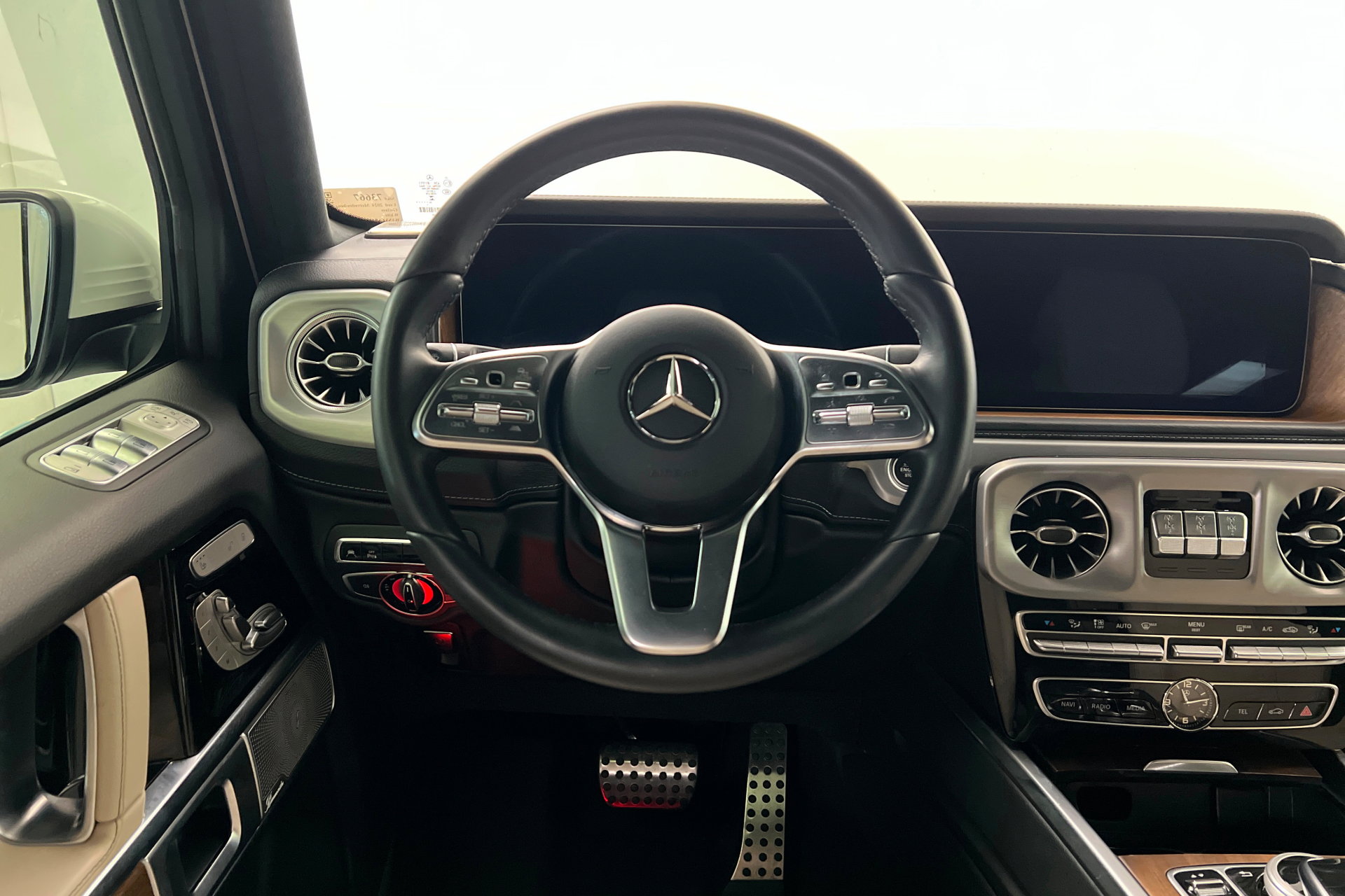 Used 2024 Mercedes-Benz G 550 image 12