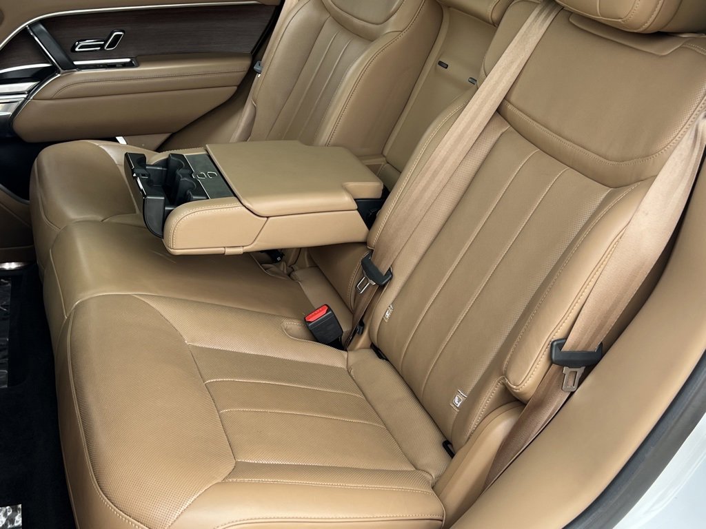 Used 2023 Land Rover Range Rover SE image 18