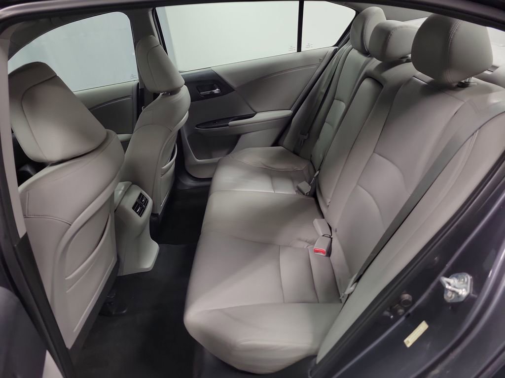 Used 2013 Honda Accord Touring image 25