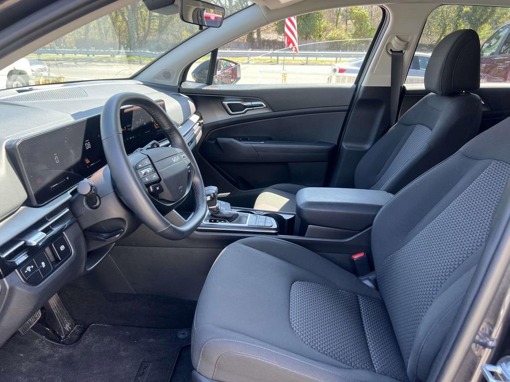 Used 2026 Kia Sportage LX w/ LX Convenience Package image 15