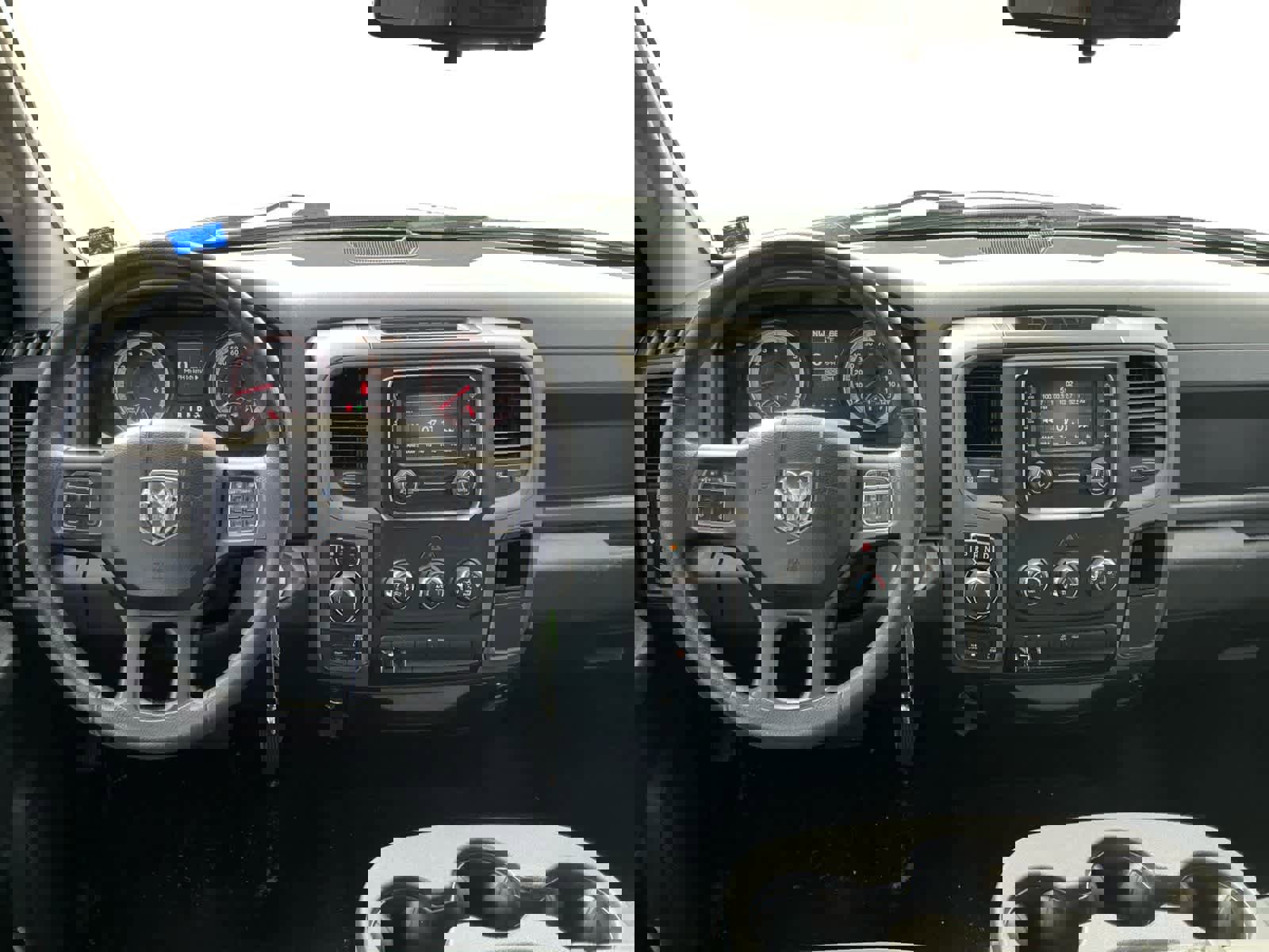 Used 2015 RAM 1500 Express image 10