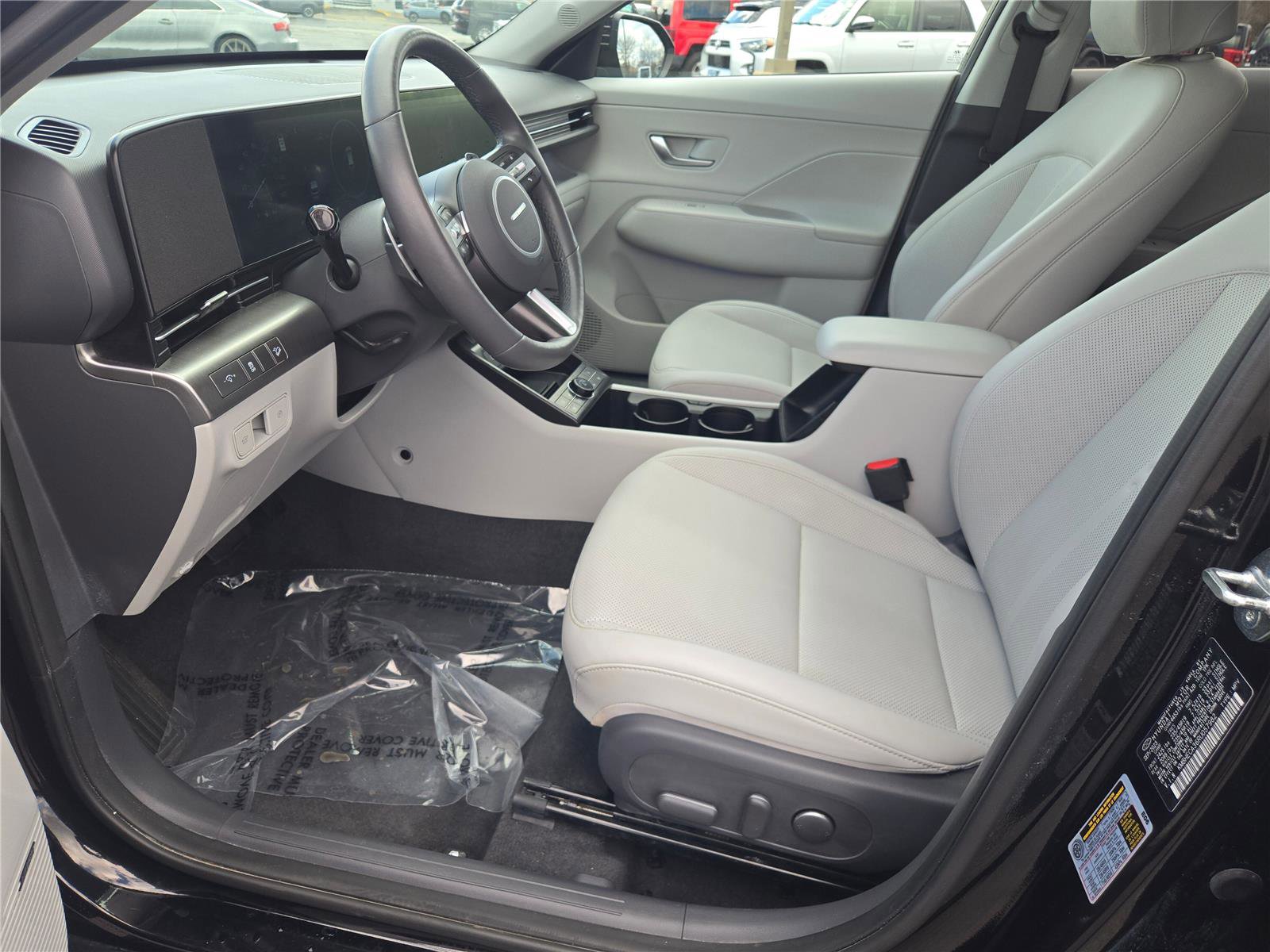 Used 2024 Hyundai Kona Limited AWD/4WD image 26