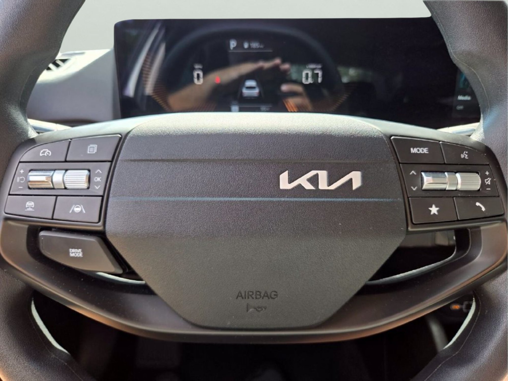 New 2025 Kia K4 FWD image 48