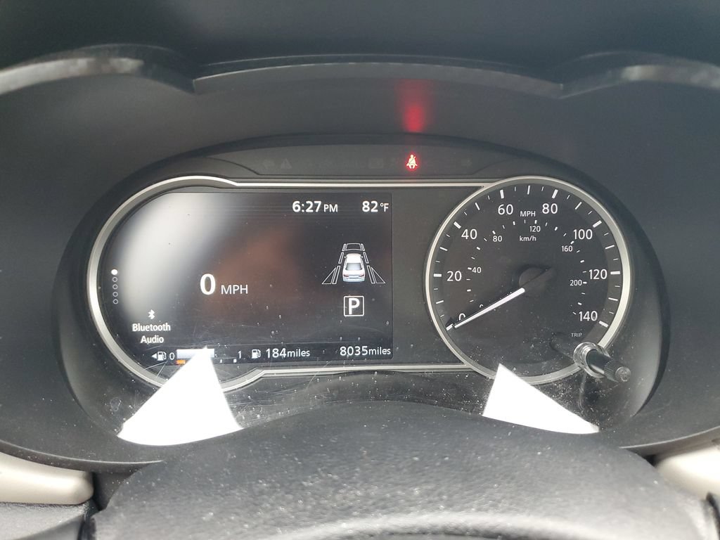 Used 2020 Nissan Versa SV FWD image 21