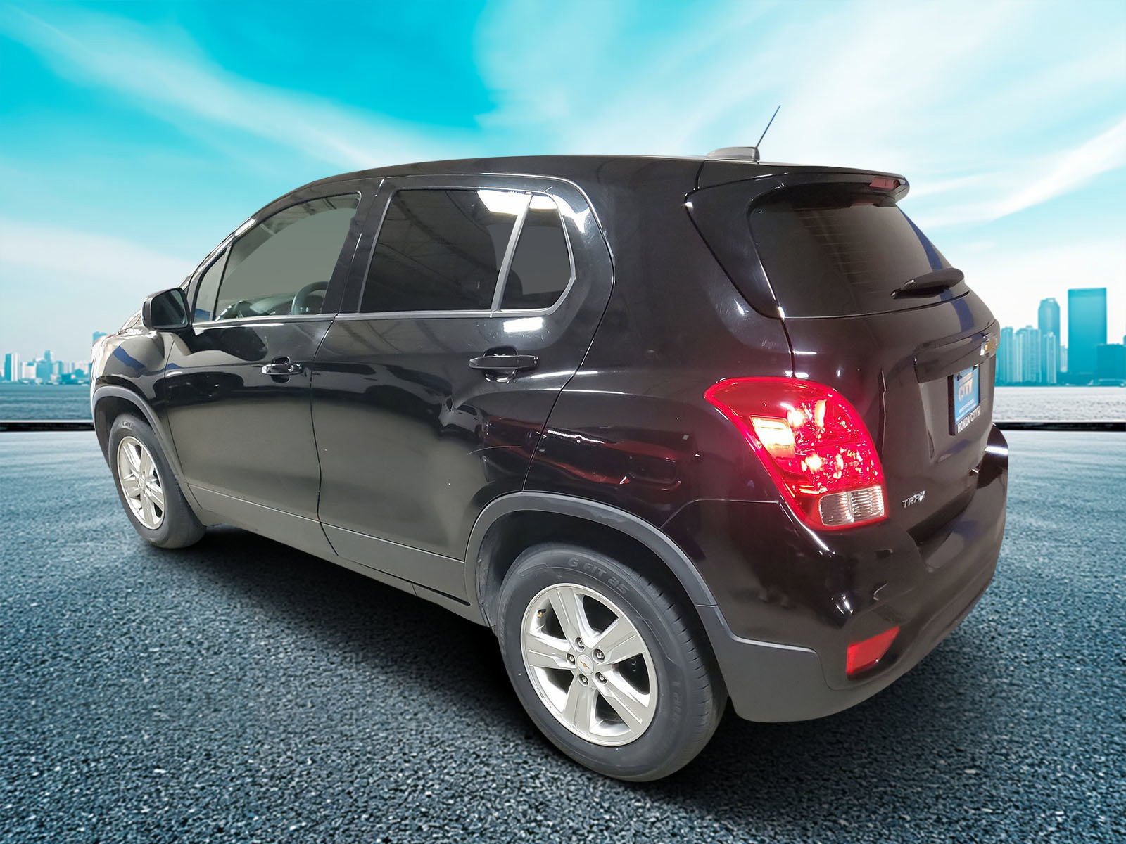 Used 2021 Chevrolet Trax LS image 4