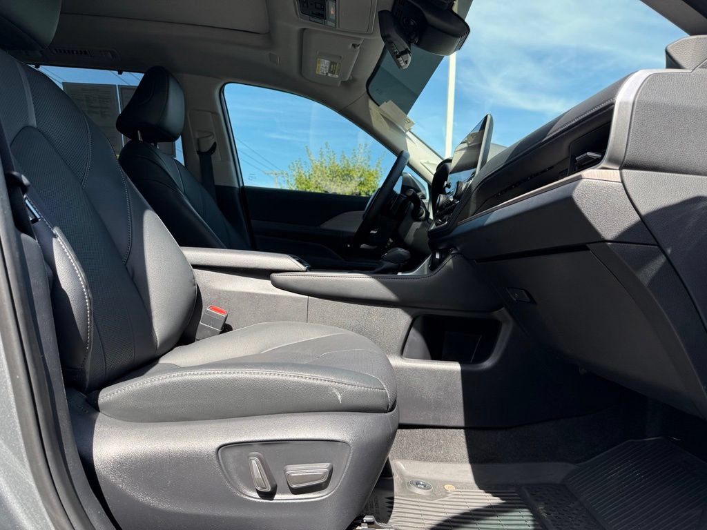 Certified 2026 Toyota Grand Highlander AWD image 20