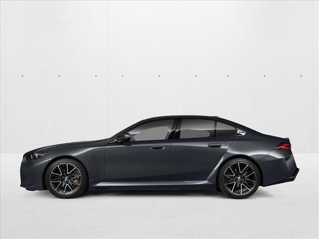New 2026 BMW M5 image 2