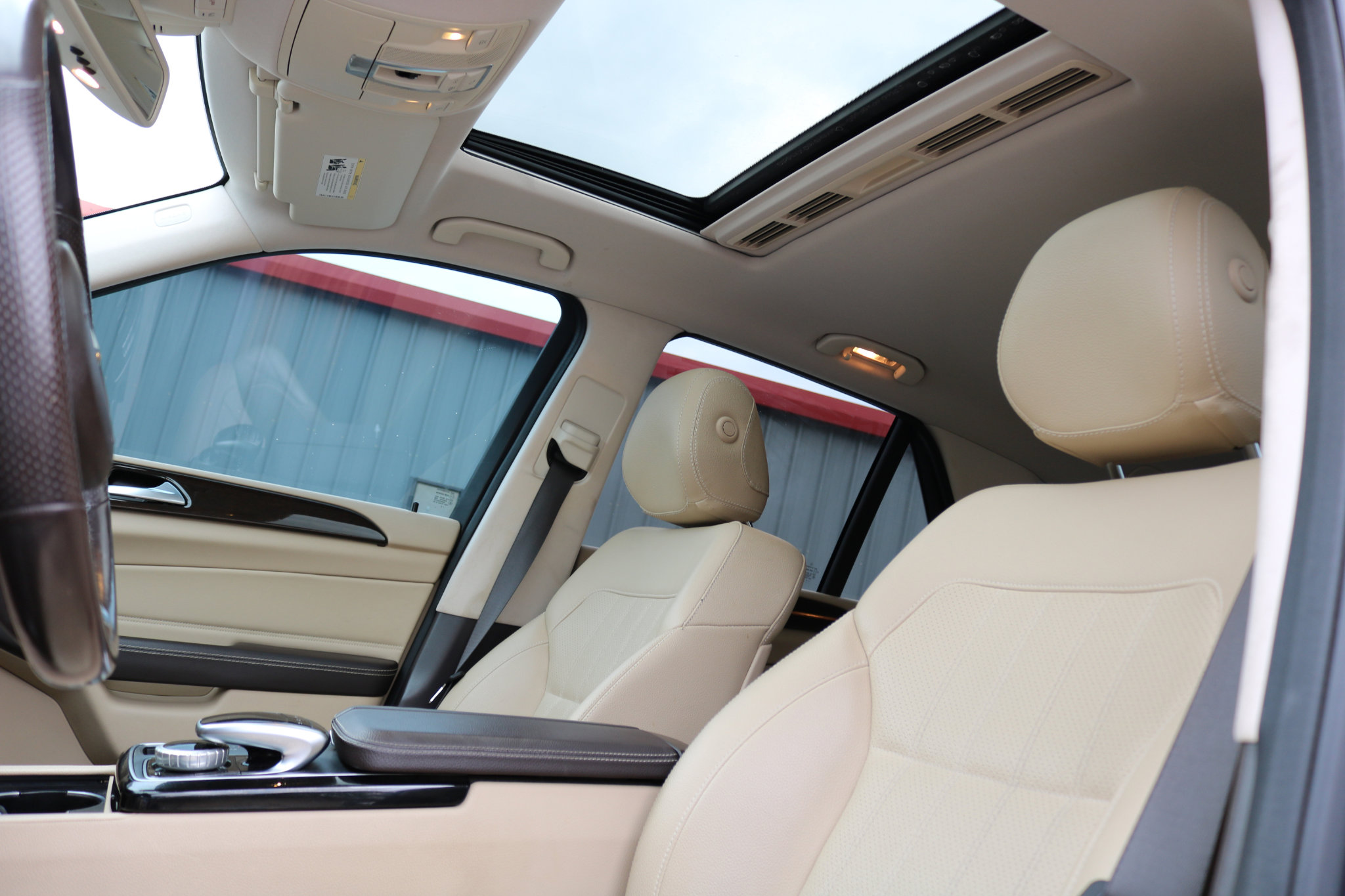 Used 2016 Mercedes-Benz GLE 350 RWD 4dr GLE 350 w/ Premium Package image 16