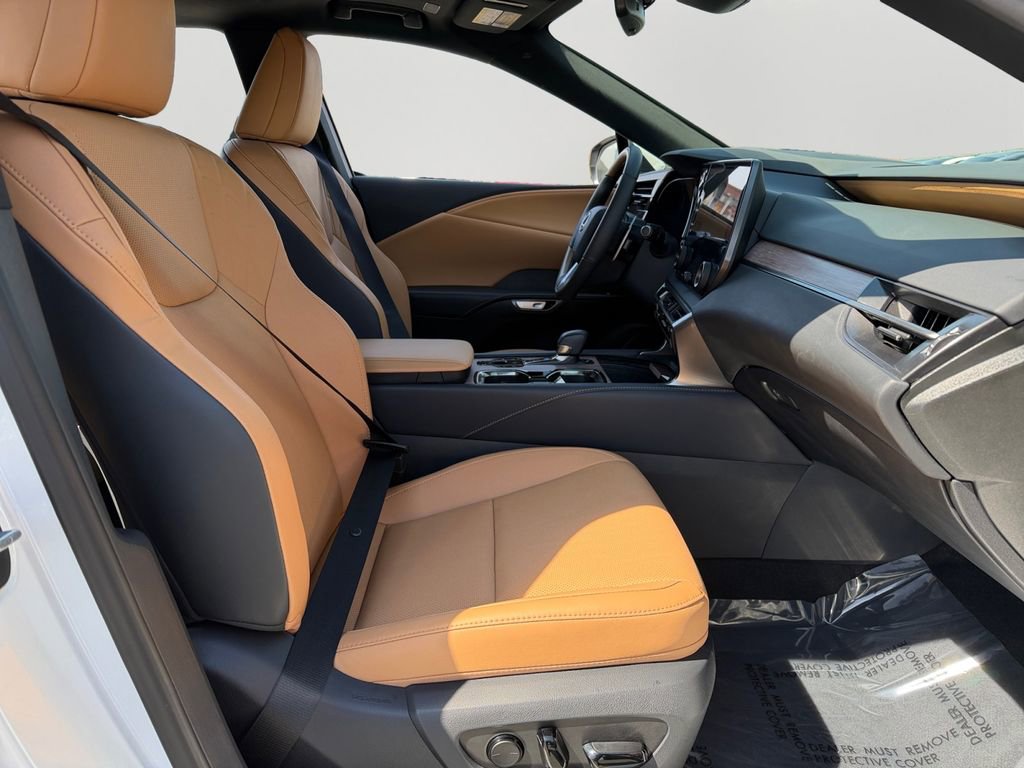 Used 2025 Lexus RX 350 Premium w/ Accessory Package image 8