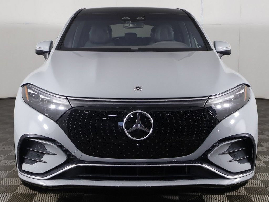 Used 2023 Mercedes-Benz EQS 580 4MATIC SUV image 14