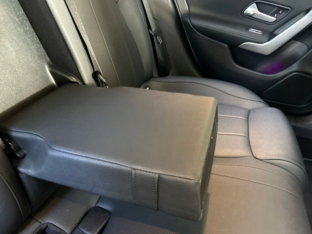 Used 2025 Mercedes-Benz CLA 250 image 33