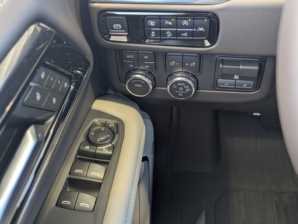 New 2026 GMC Yukon XL Elevation image 22