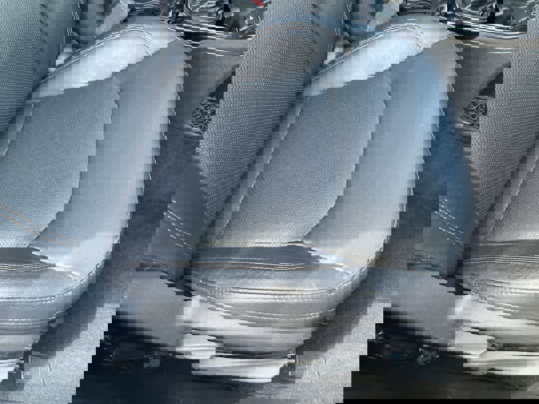 Used 2018 Jeep Compass Limited w/ Navigation Group image 25