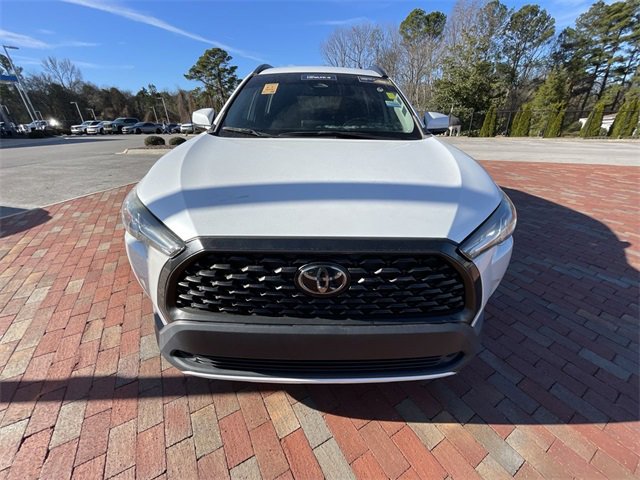 Used 2023 Toyota Corolla Cross LE image 3