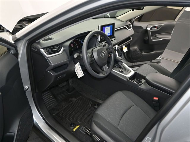 New 2025 Toyota RAV4 XLE image 4
