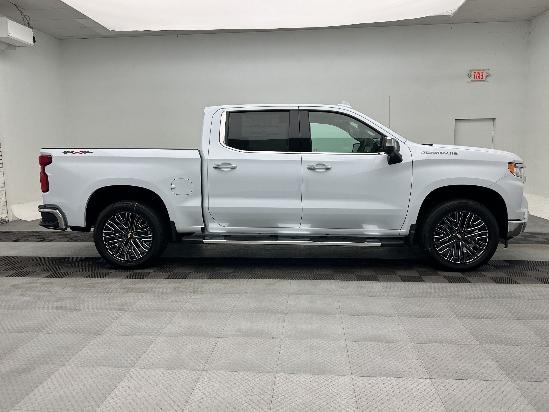 New 2026 Chevrolet Silverado 1500 LTZ w/ LPO, Dark Essentials Package AWD/4WD image 8