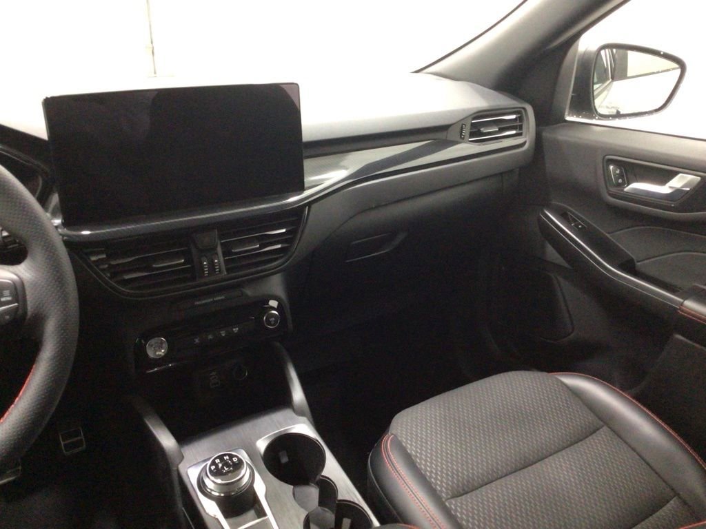 Used 2024 Ford Escape ST-Line w/ Tech Pack #1 image 31