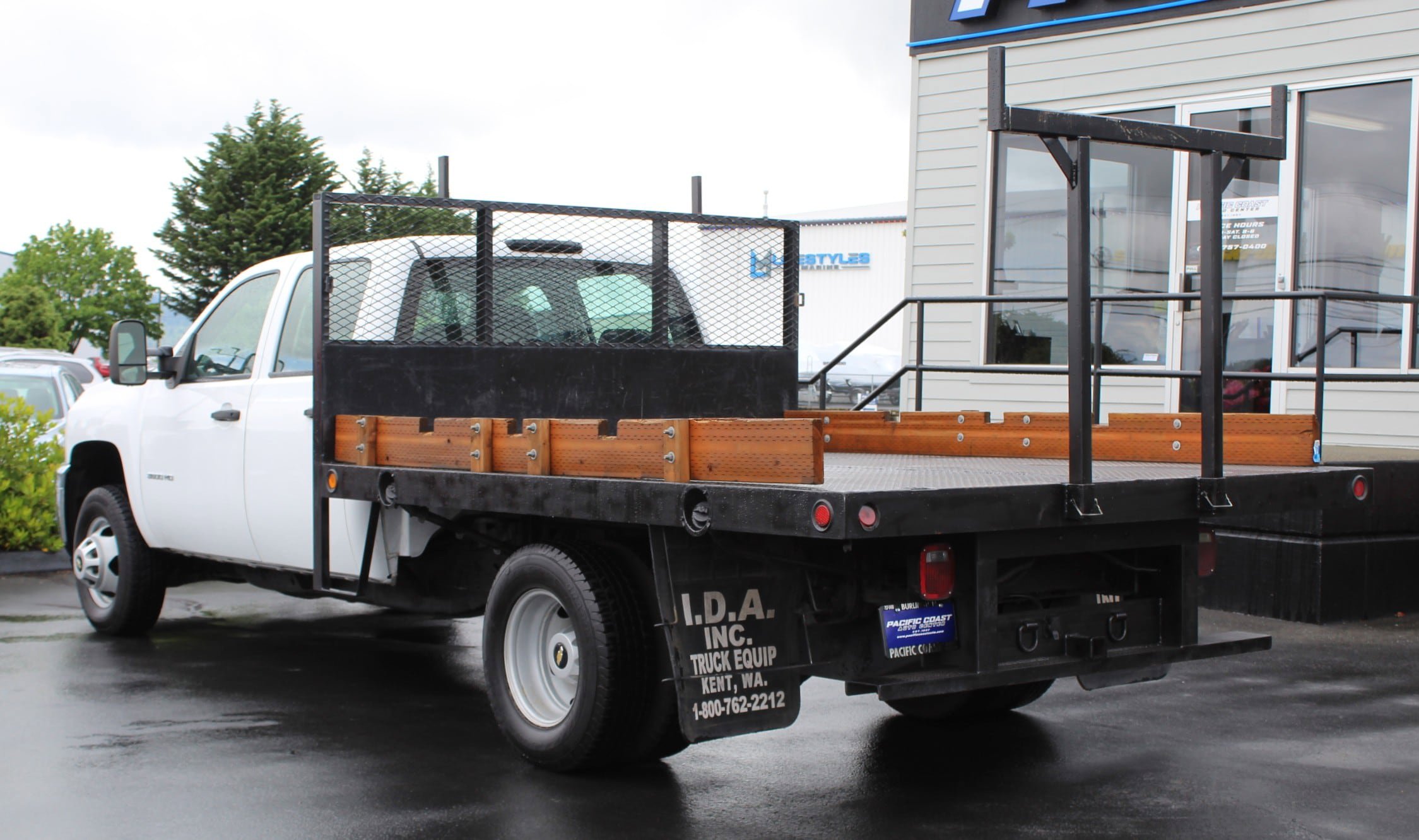 Used 2011 Chevrolet Silverado 3500 W/T w/ Snow Plow Prep Package AWD/4WD image 4
