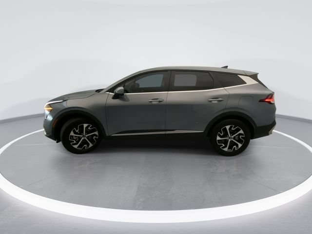 Used 2024 Kia Sportage EX FWD image 3
