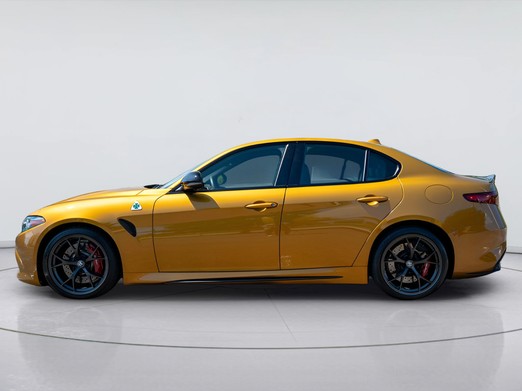 Used 2023 Alfa Romeo Giulia Quadrifoglio w/ Active Assist Plus Package RWD image 11