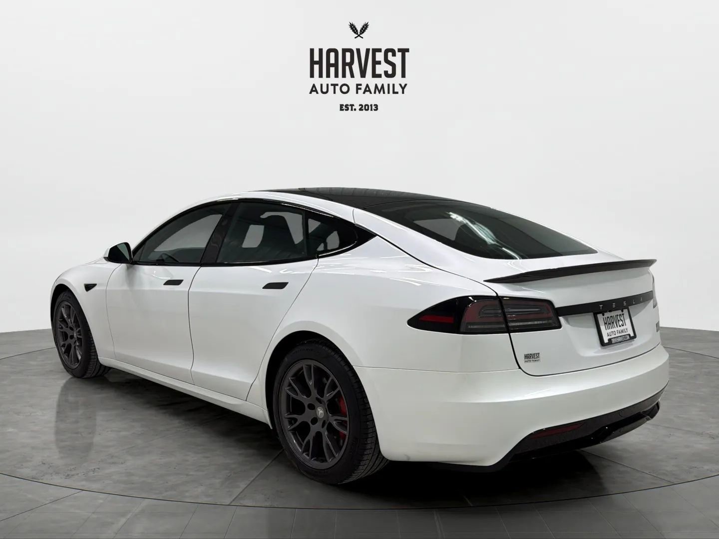 Used 2025 Tesla Model S Plaid image 4