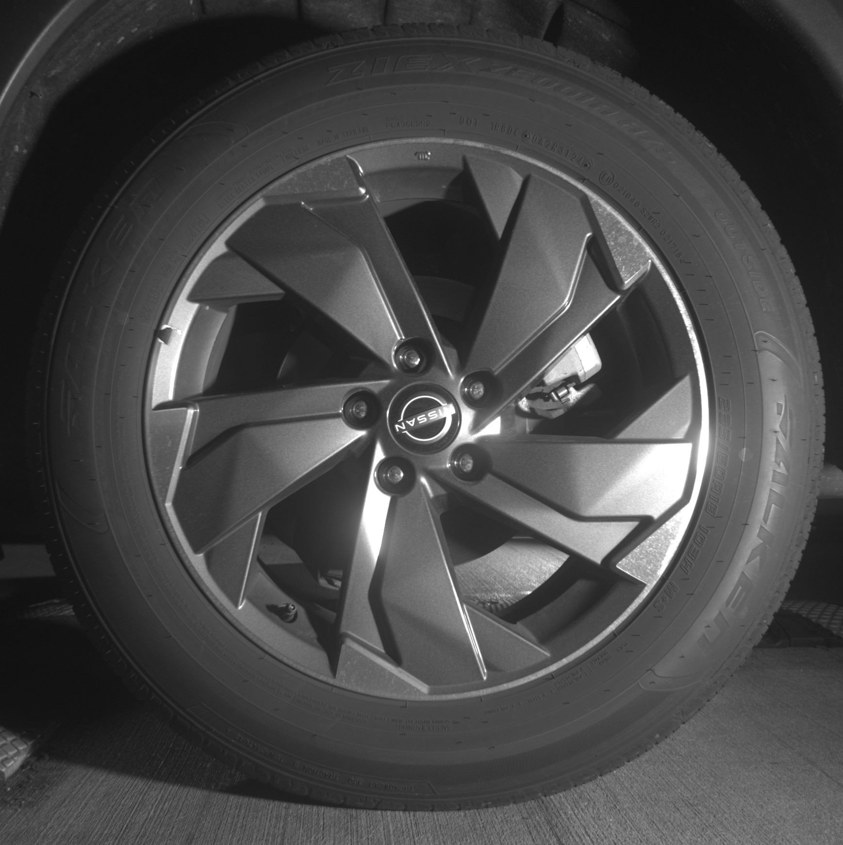 Used 2025 Nissan Rogue SV FWD image 17