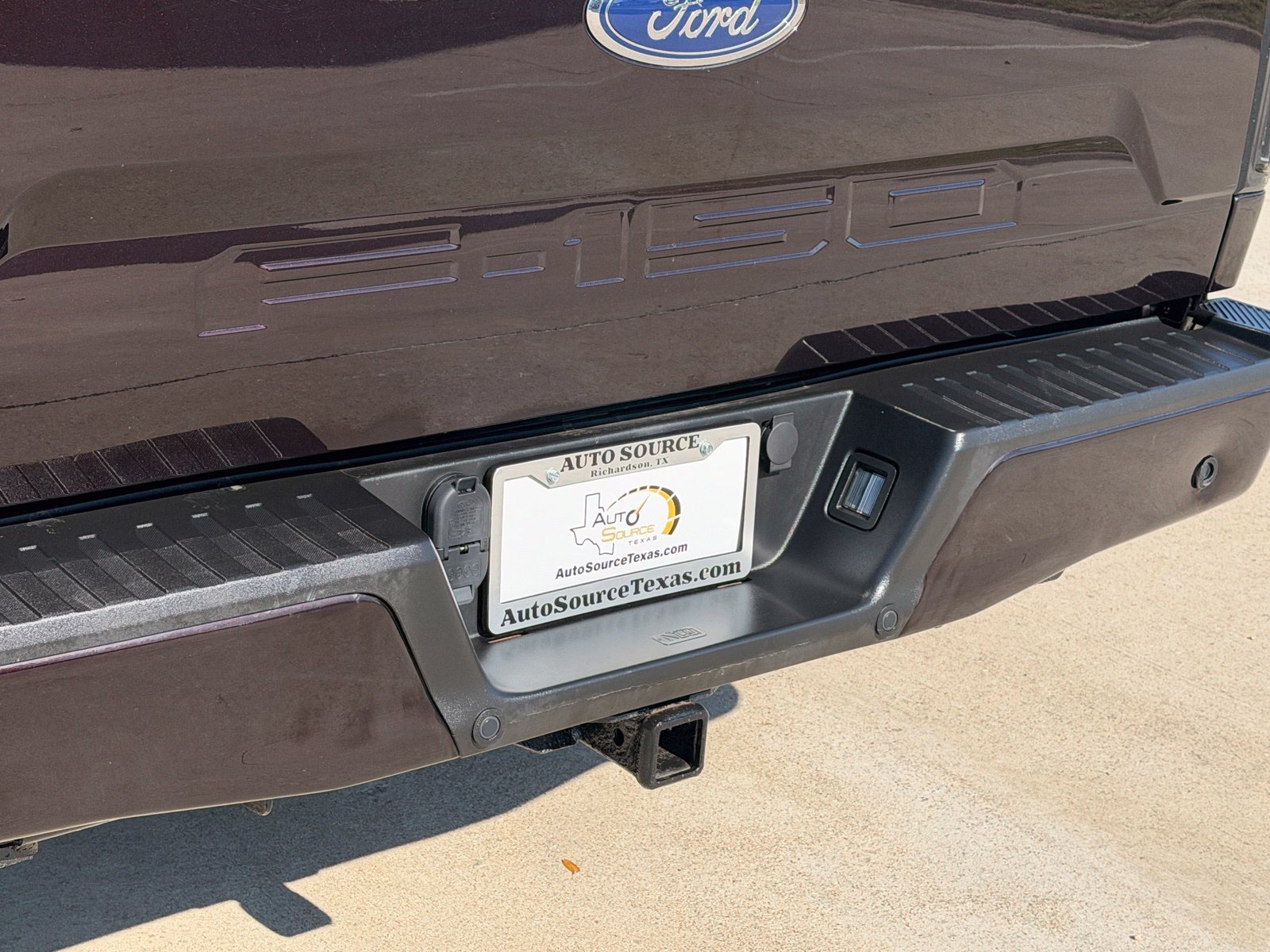 Used 2018 Ford F150 XLT w/ Equipment Group 302A Luxury AWD/4WD image 10