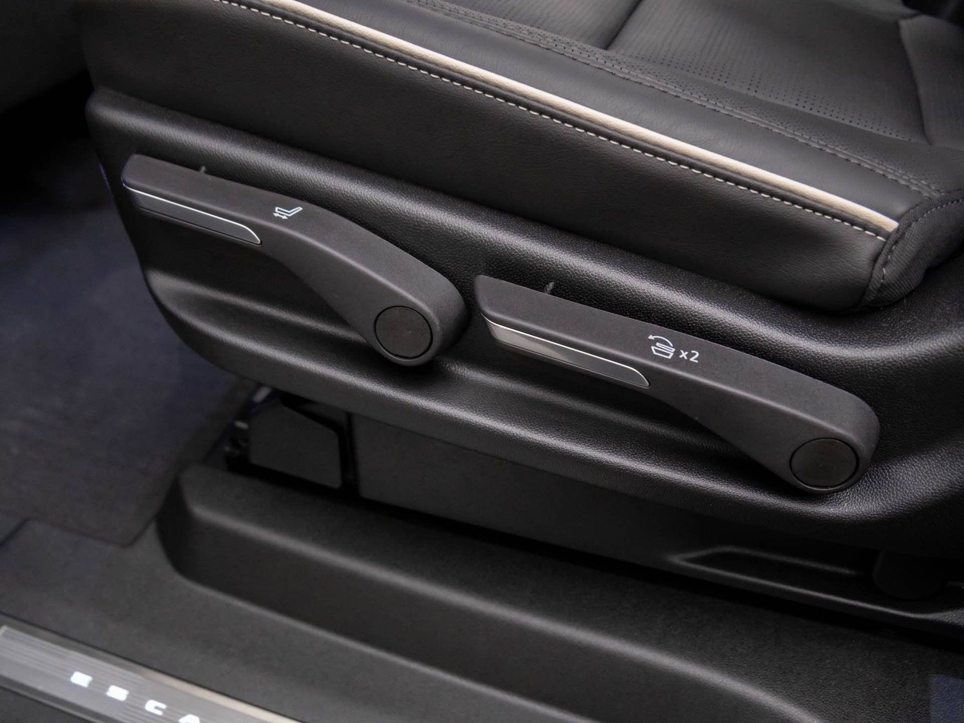 New 2026 Cadillac Escalade ESV Luxury w/ Touring Package image 21