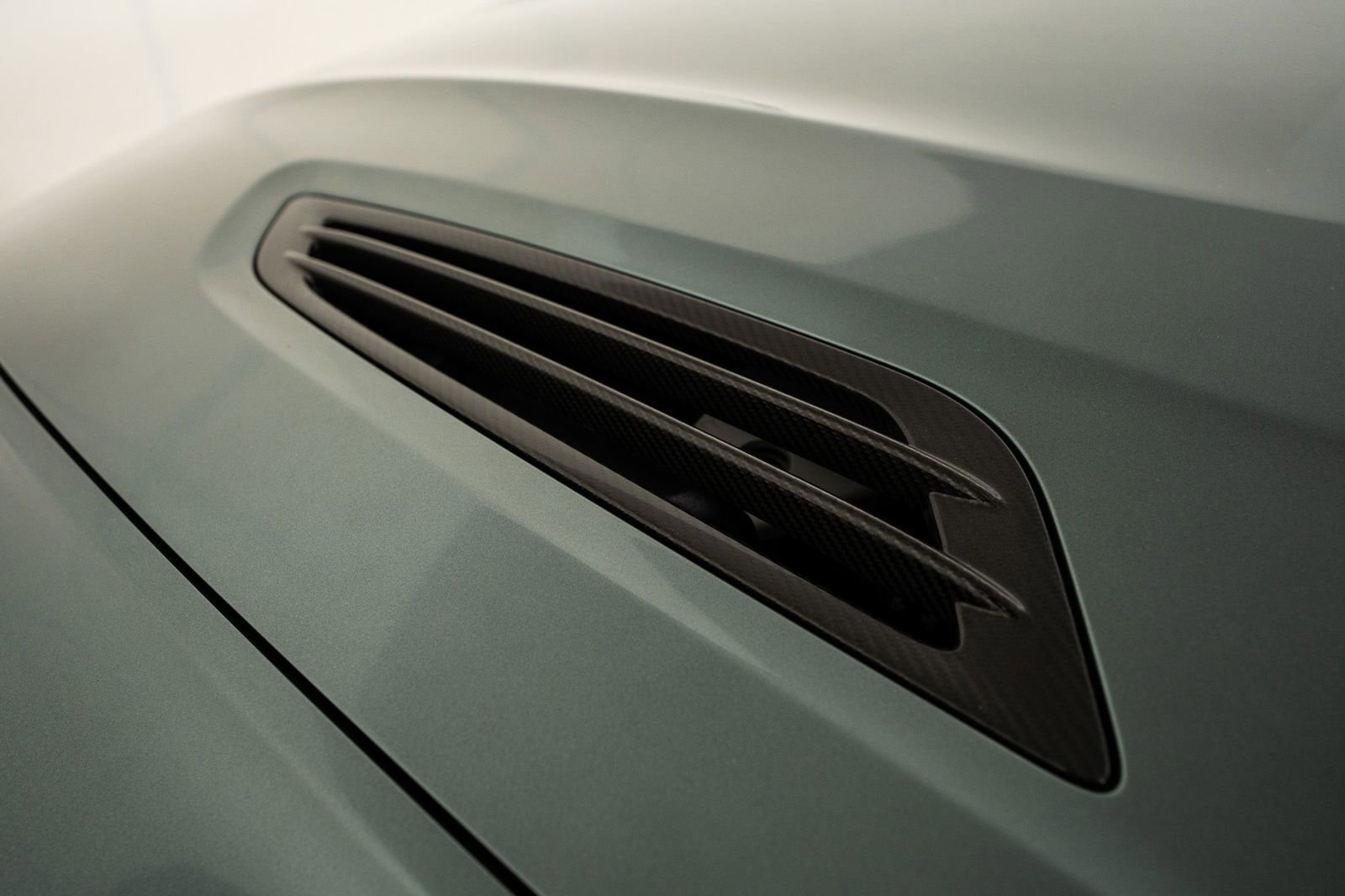 Used 2019 Aston Martin Vanquish Zagato image 18