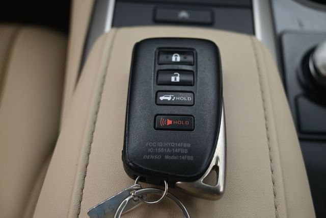 Used 2020 Lexus RX 350 FWD w/ Accessory Package image 18